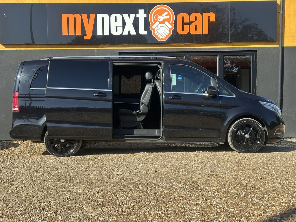Used Mercedes-Benz V-Class 2018 for sale - 76118977: Photo 10