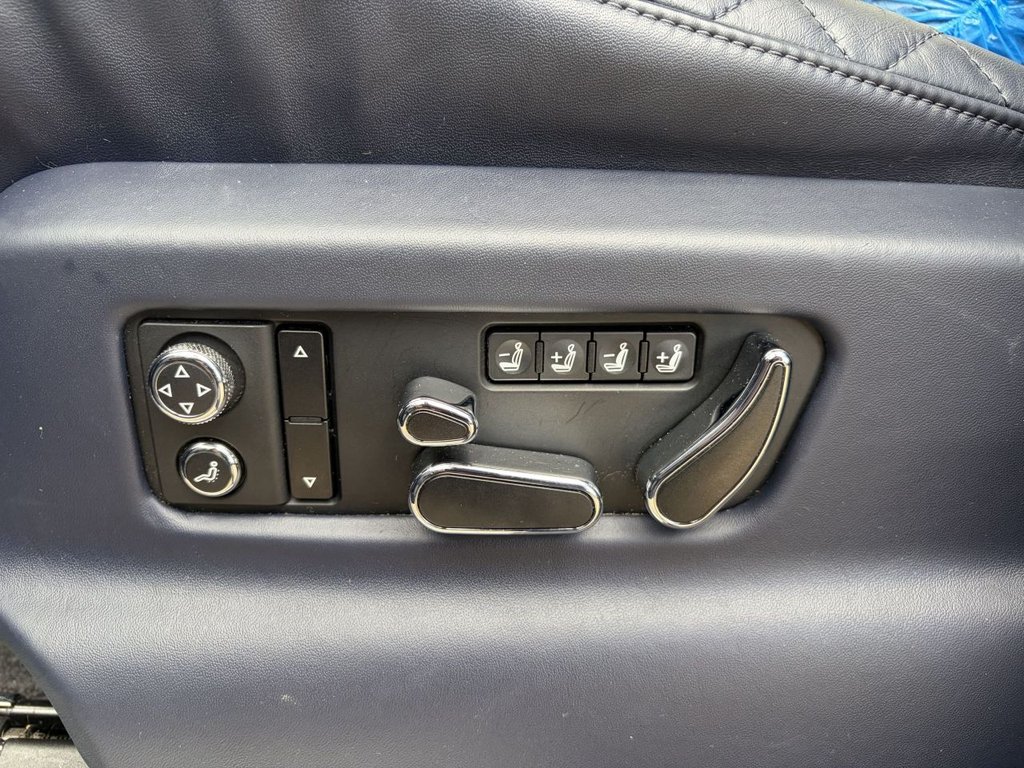 Used Bentley Bentayga 2020 for sale - 78162505: Photo 23