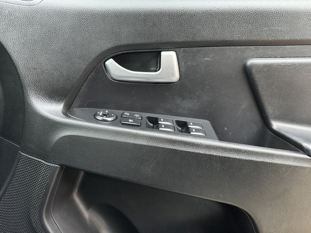 Used Kia Sportage 2012 for sale - 78162417: Photo 15