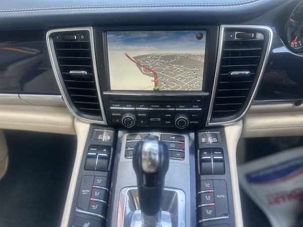 Used Porsche Panamera 2010 for sale - 75111586: Photo 16