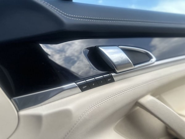 Used Porsche Panamera 2010 for sale - 75111586: Photo 19