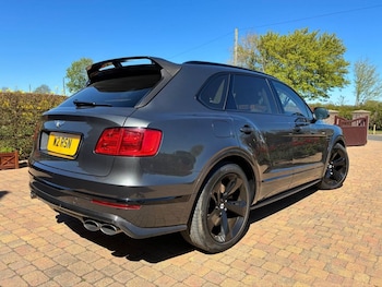 Used Bentley Bentayga 2017 for sale - 78539828: Photo