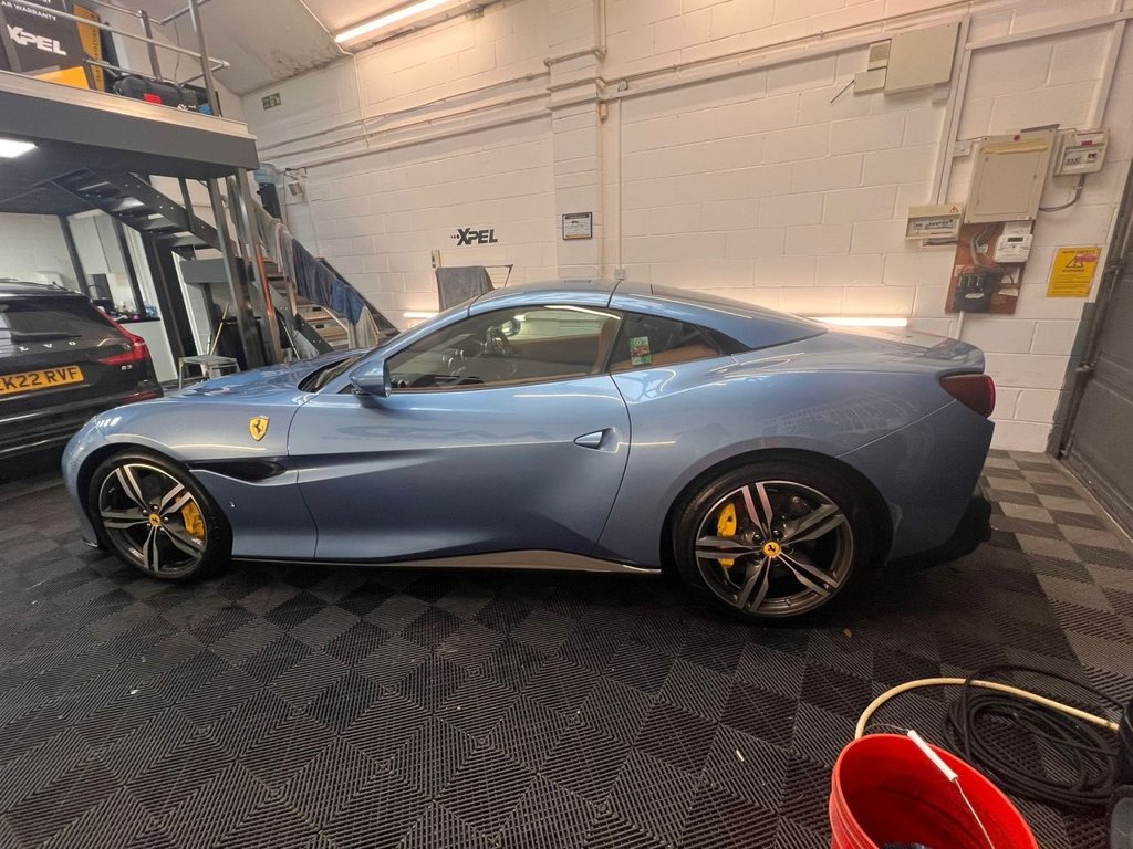 Used Ferrari Portofino 2019 for sale - 77153621: Photo 2