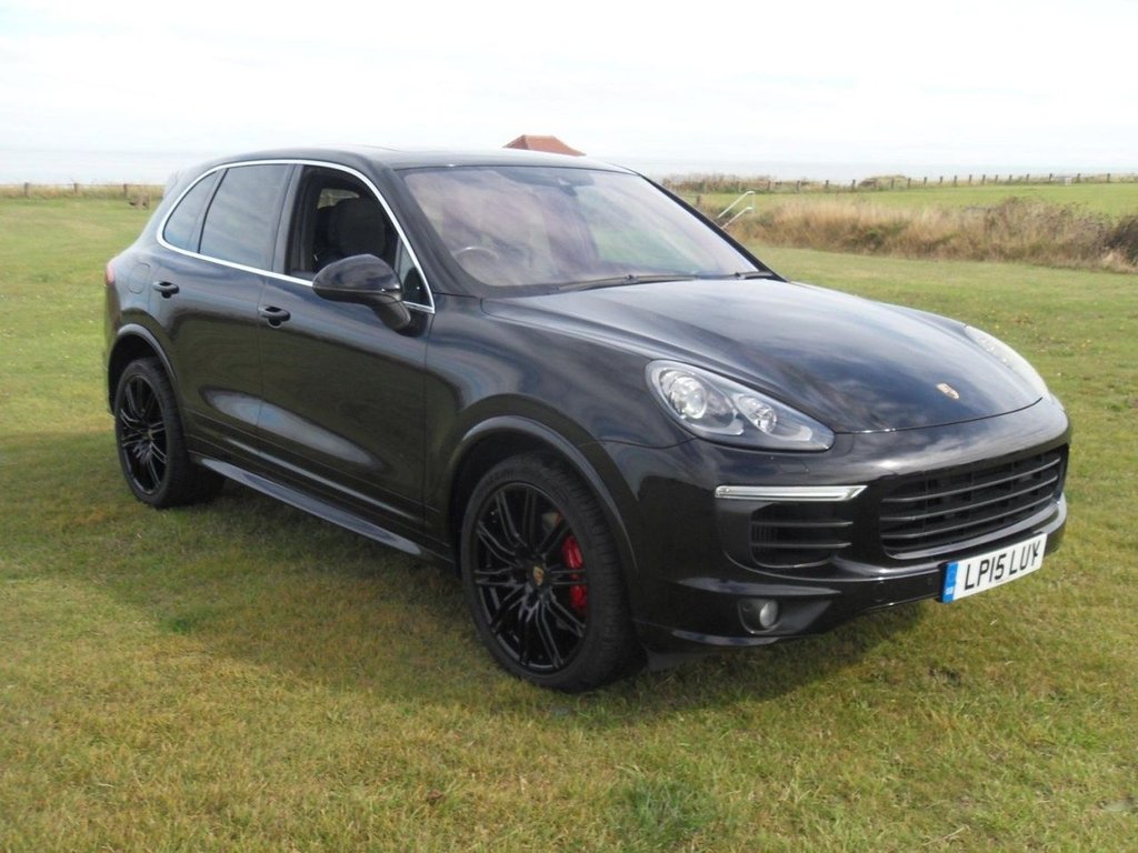Used Porsche Cayenne 2015 for sale - 77551631: Photo 2