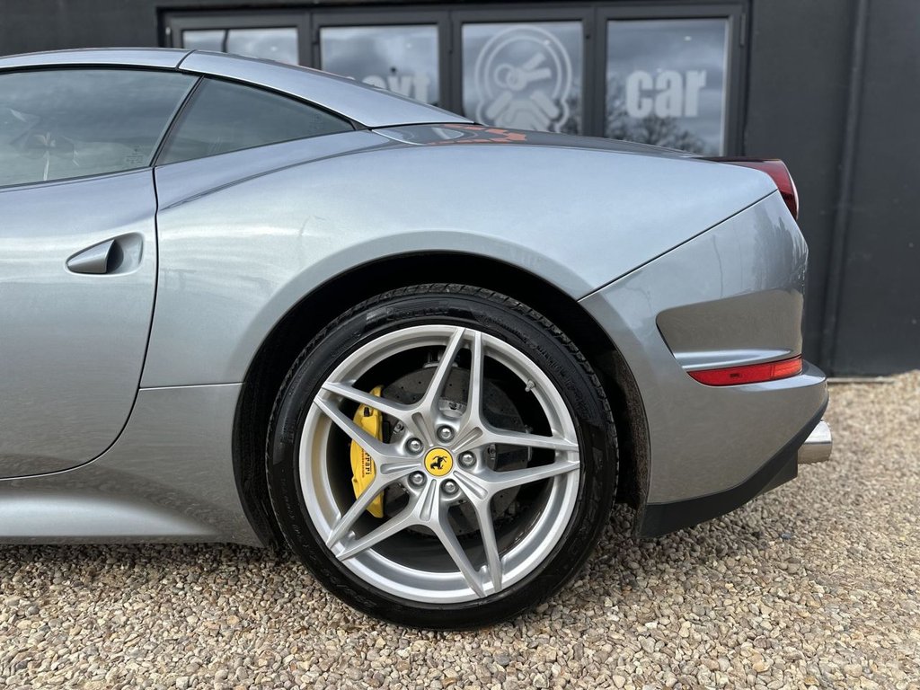 Used Ferrari California 2017 for sale - 78162490: Photo 8