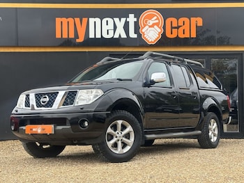 Used Nissan Navara 2010 for sale - 76168536: Photo