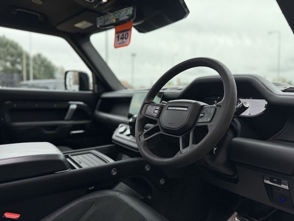 Used Land Rover Defender 2023 for sale - 74617201: Photo 29