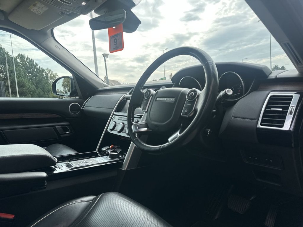 Used Land Rover Discovery 2017 for sale - 76118927: Photo 10