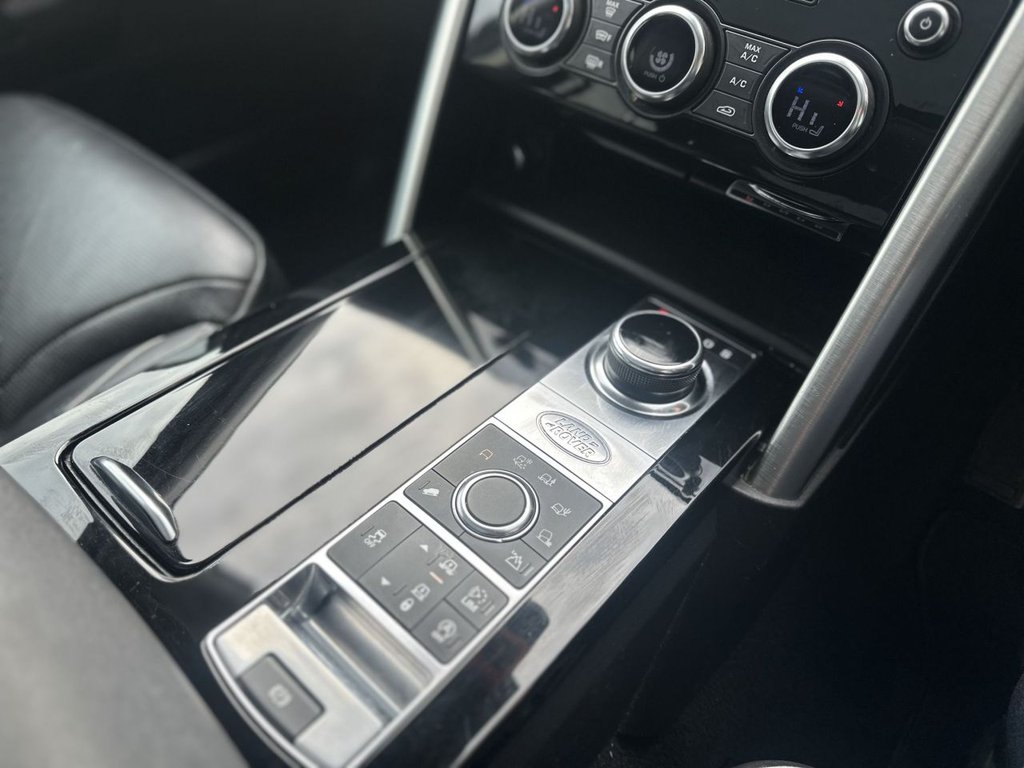 Used Land Rover Discovery 2017 for sale - 76118927: Photo 13