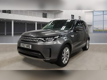 Used Land Rover Discovery 2017 for sale - 76118927: Photo 2