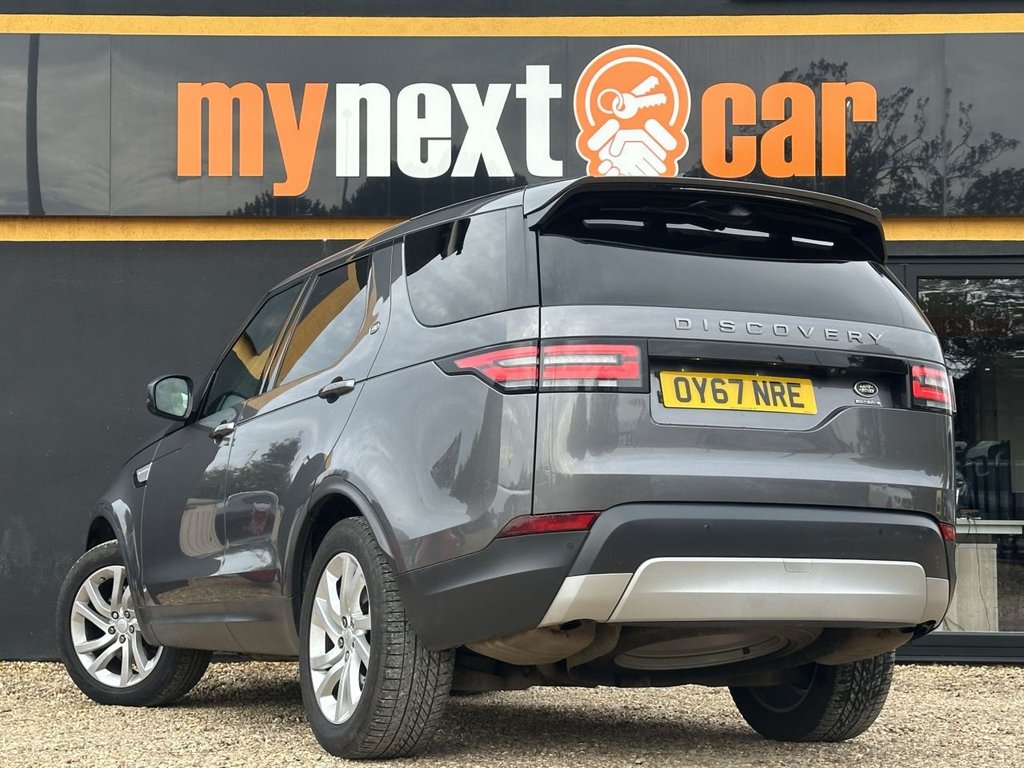 Used Land Rover Discovery 2017 for sale - 76118927: Photo 5