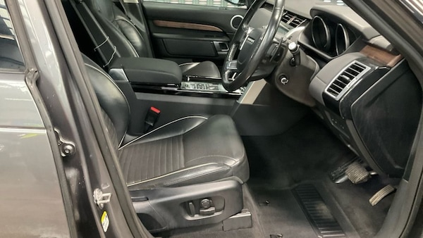 Used Land Rover Discovery 2017 for sale - 76118927: Photo 7