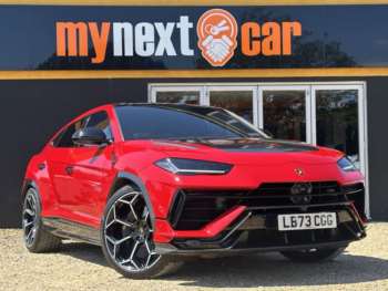 2023 (73) - 4.0 V8 BiTurbo Performante SUV 5dr Petrol Auto 4WD Euro 6 (666 ps)