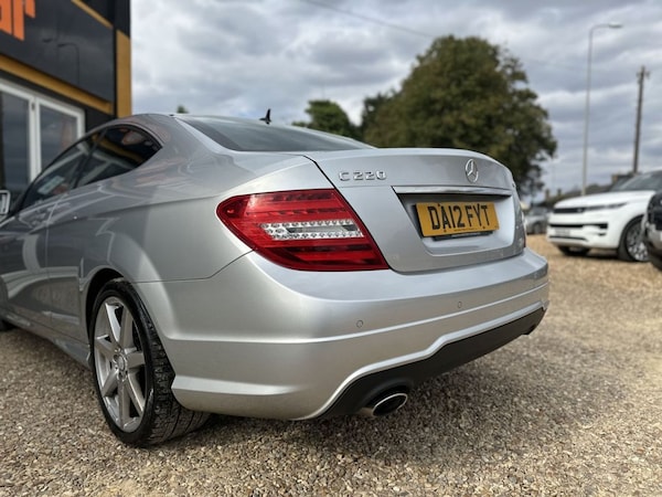 Used Mercedes-Benz C-Class 2012 for sale - 75653959: Photo 7