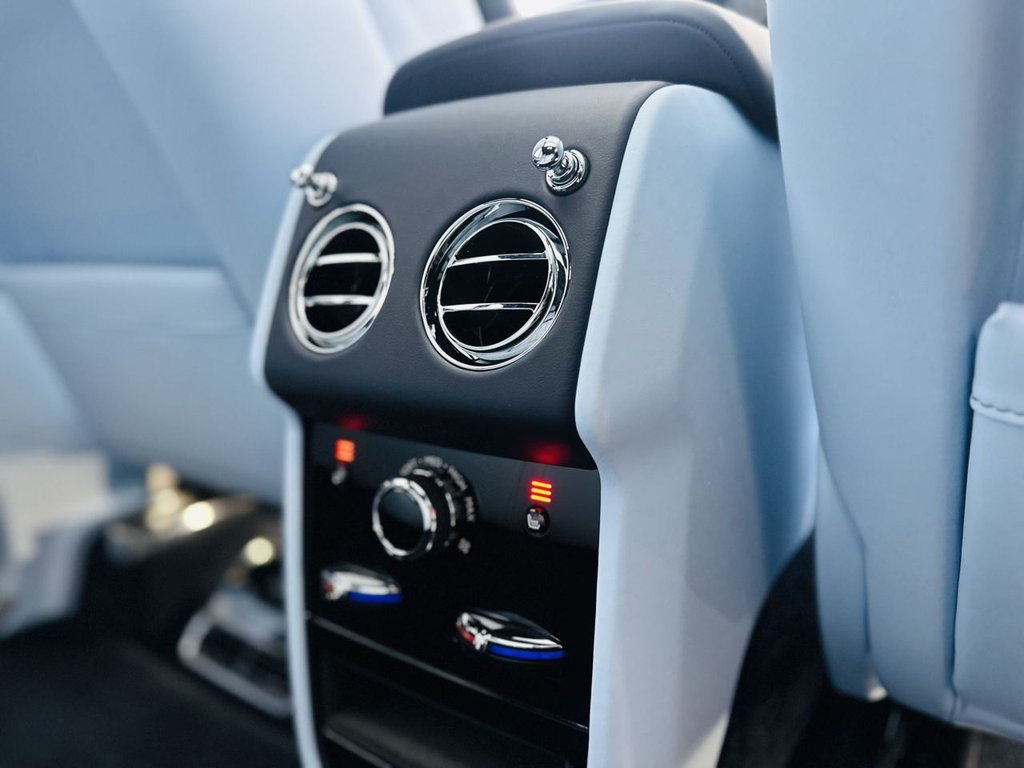 Used Rolls-Royce Cullinan Series II 2025 for sale - 76986366: Photo 35