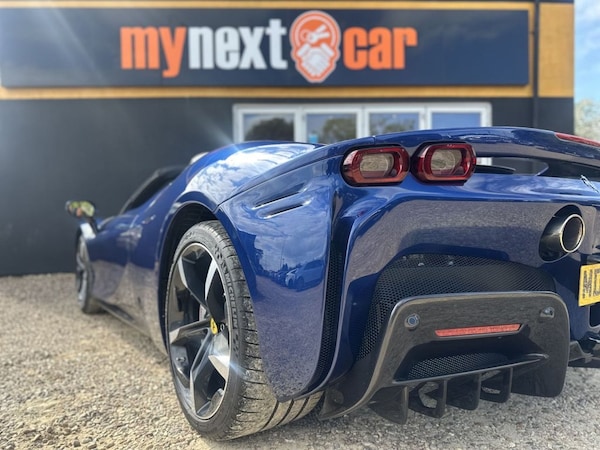 Used Ferrari SF90 Stradale 2022 for sale - 74575394: Photo 11