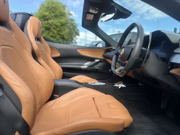 Used Ferrari SF90 Stradale 2022 for sale - 74575394: Photo 23