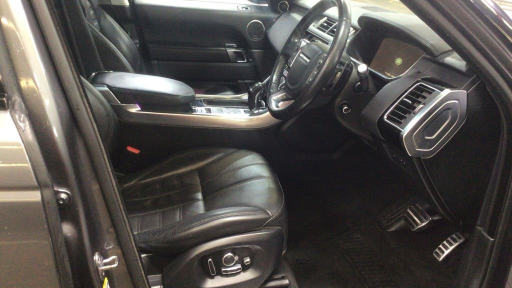 Used Land Rover Range Rover Sport 2015 for sale - 76474632: Photo 7
