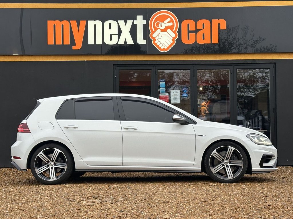 Used Volkswagen Golf 2017 for sale - 76582788: Photo 10