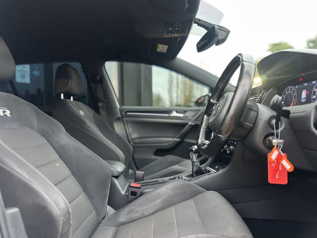 Used Volkswagen Golf 2017 for sale - 76582788: Photo 12