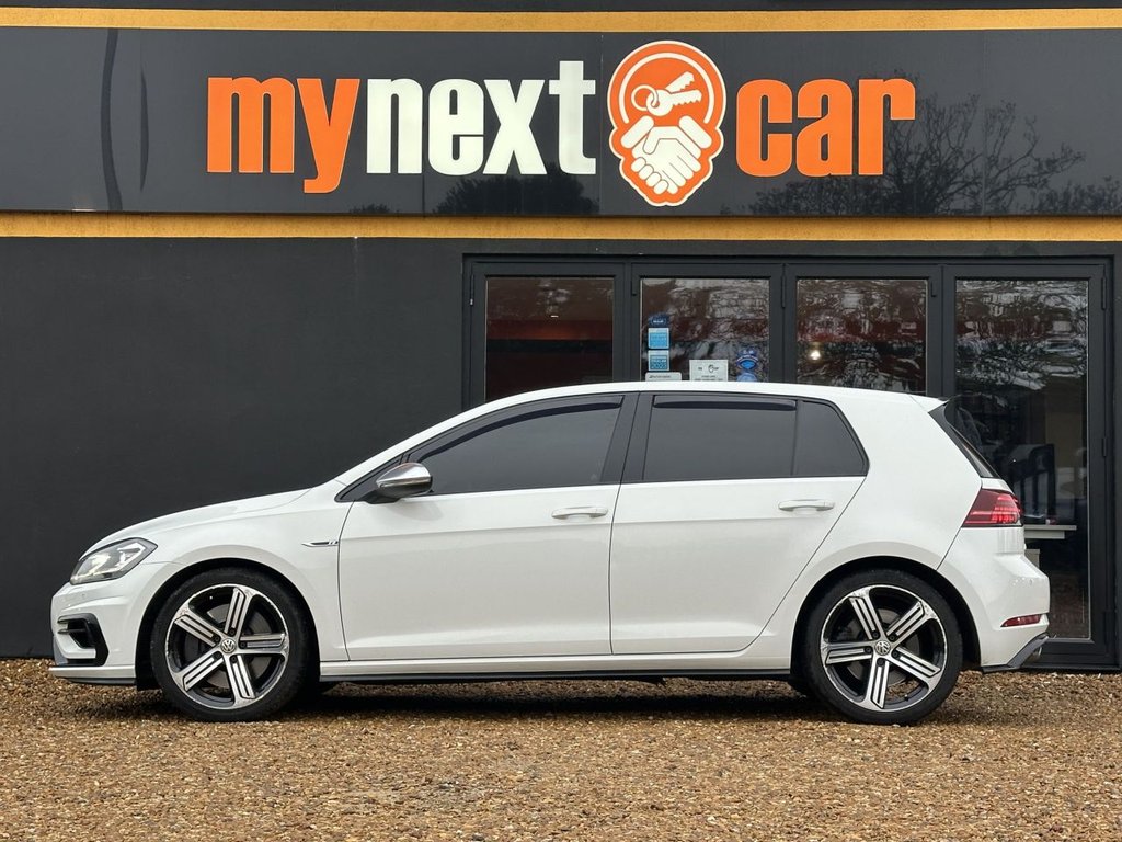 Used Volkswagen Golf 2017 for sale - 76582788: Photo 5