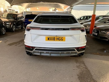 Used Lamborghini Urus 2018 for sale - 77328222: Photo