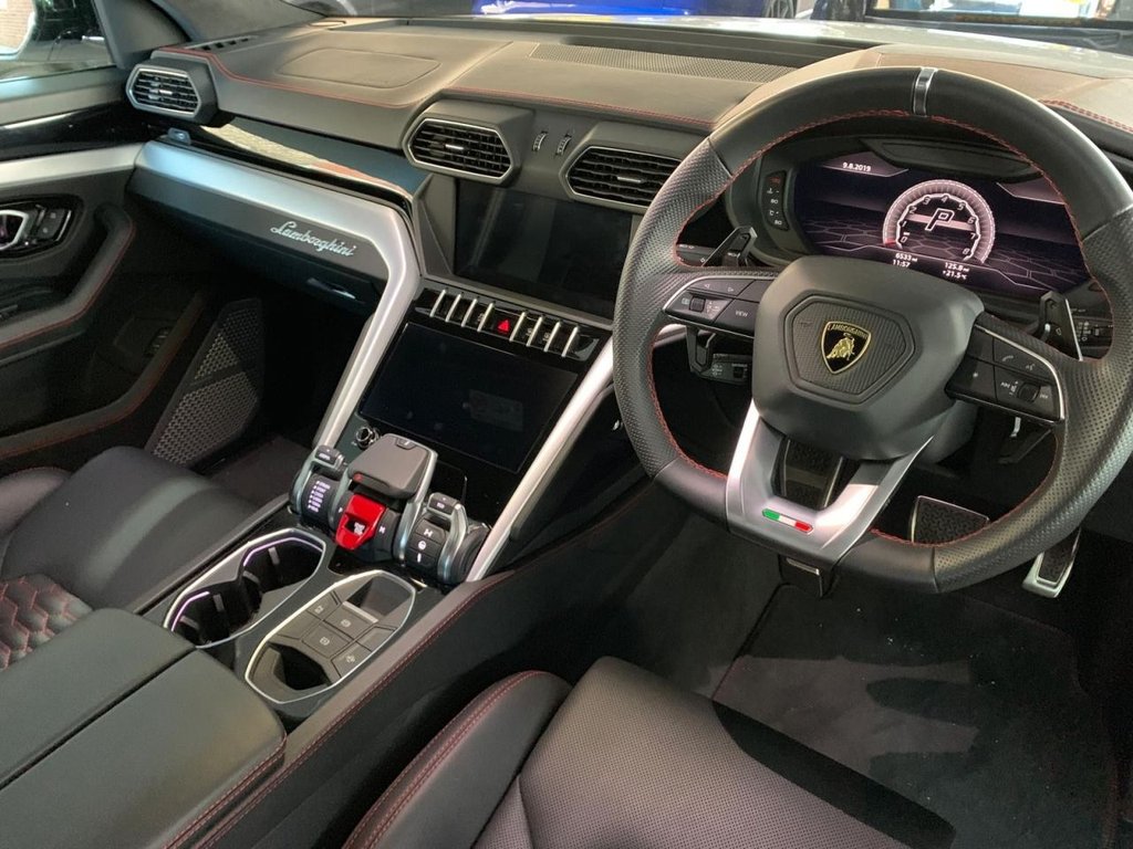 Used Lamborghini Urus 2018 for sale - 77328222: Photo 7