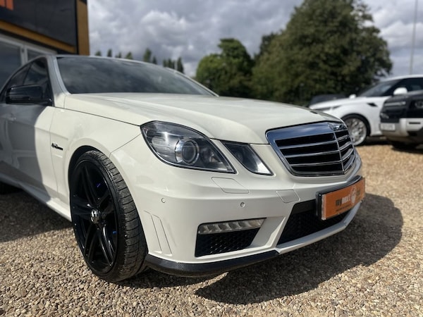 Used Mercedes-Benz E Class 2011 for sale - 75397635: Photo 2