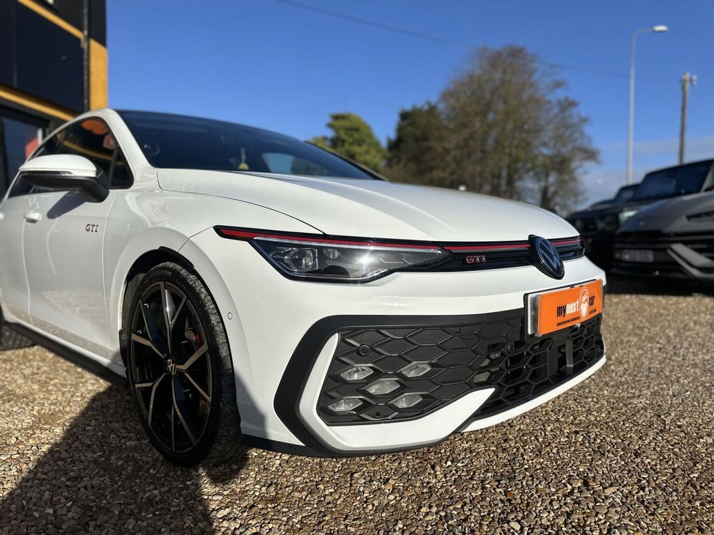 Used Volkswagen Golf 2025 for sale - 76605077: Photo 2