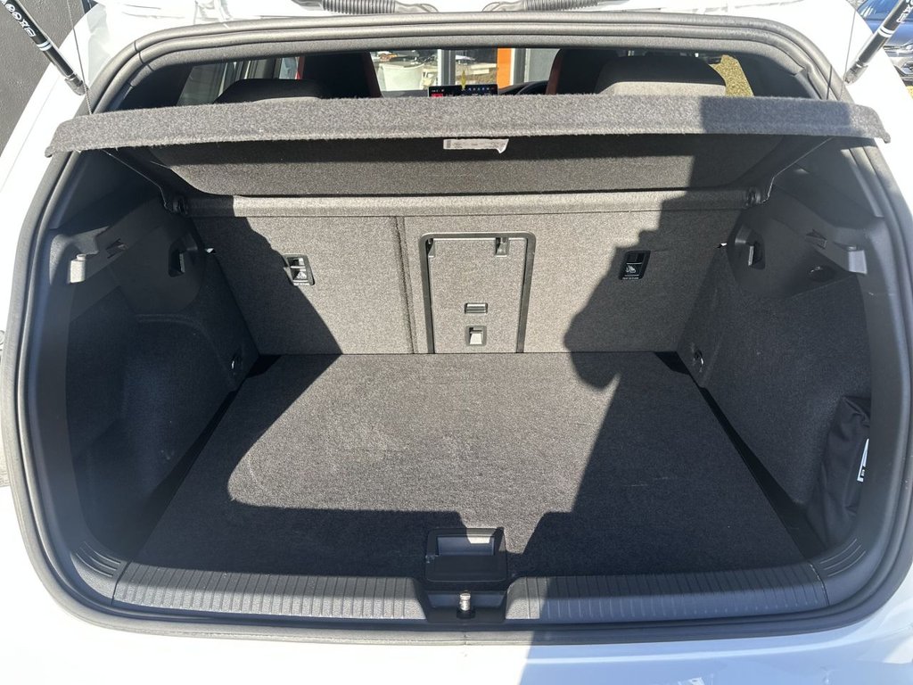 Used Volkswagen Golf 2025 for sale - 76605077: Photo 28