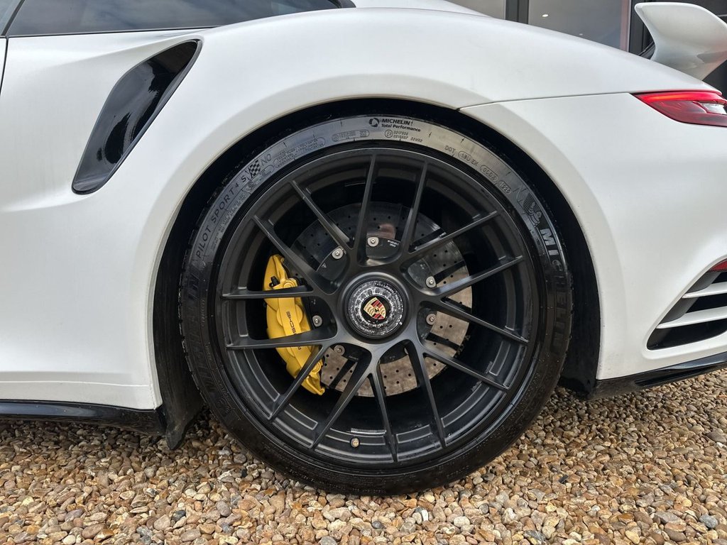 Used Porsche 911 2018 for sale - 76668135: Photo 10