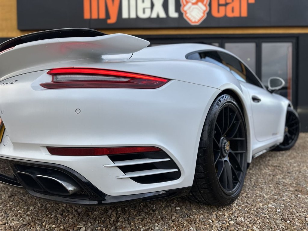 Used Porsche 911 2018 for sale - 76668135: Photo 16