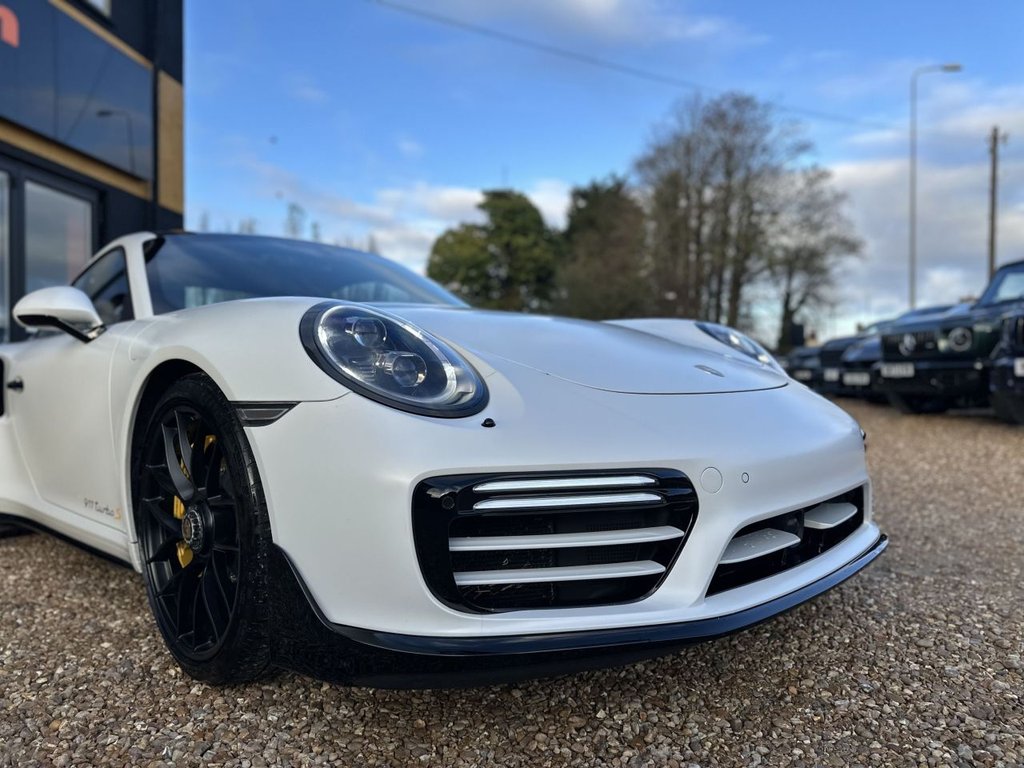Used Porsche 911 2018 for sale - 76668135: Photo 2