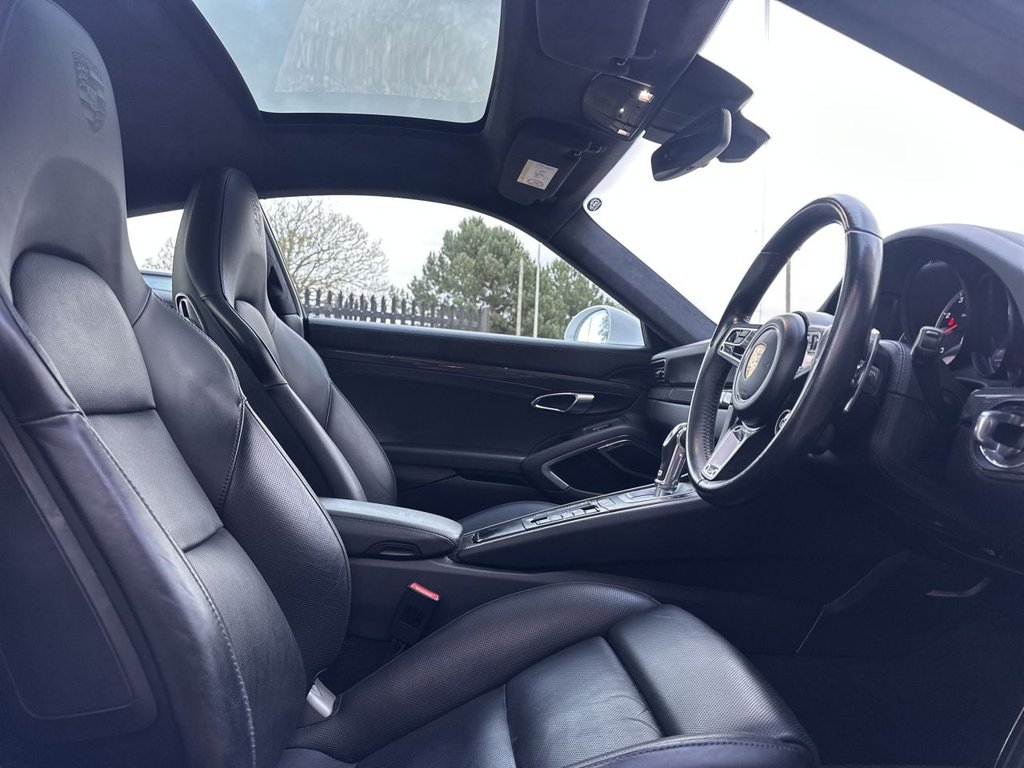 Used Porsche 911 2018 for sale - 76668135: Photo 23