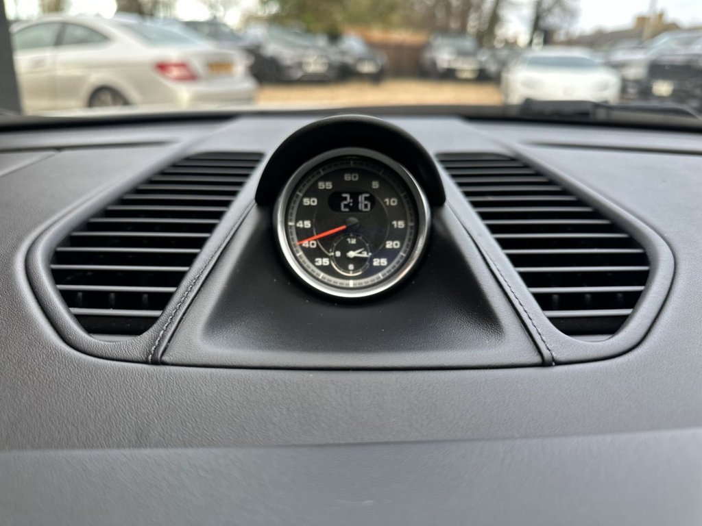 Used Porsche 911 2018 for sale - 76668135: Photo 30