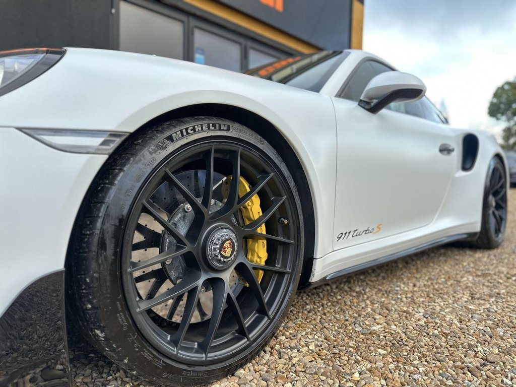 Used Porsche 911 2018 for sale - 76668135: Photo 8