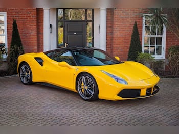 Used Ferrari 488 2018 for sale - 79857159: Photo