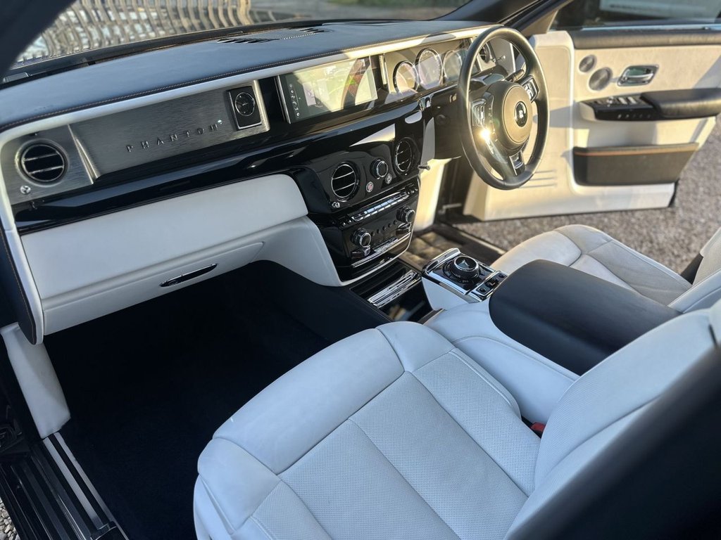 Used Rolls-Royce Phantom 2025 for sale - 76909826: Photo 19