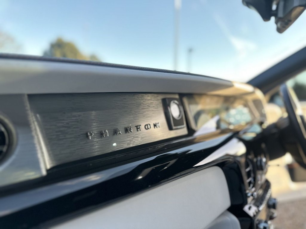 Used Rolls-Royce Phantom 2025 for sale - 76909826: Photo 24