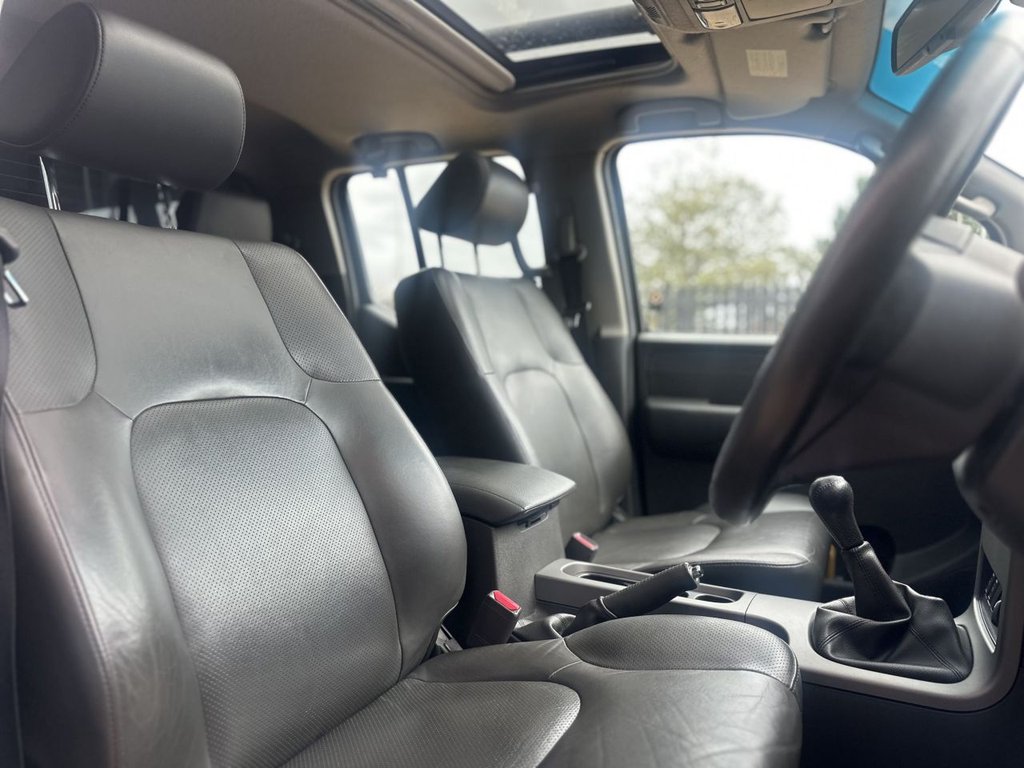 Used Nissan Navara 2010 for sale - 76797685: Photo 13