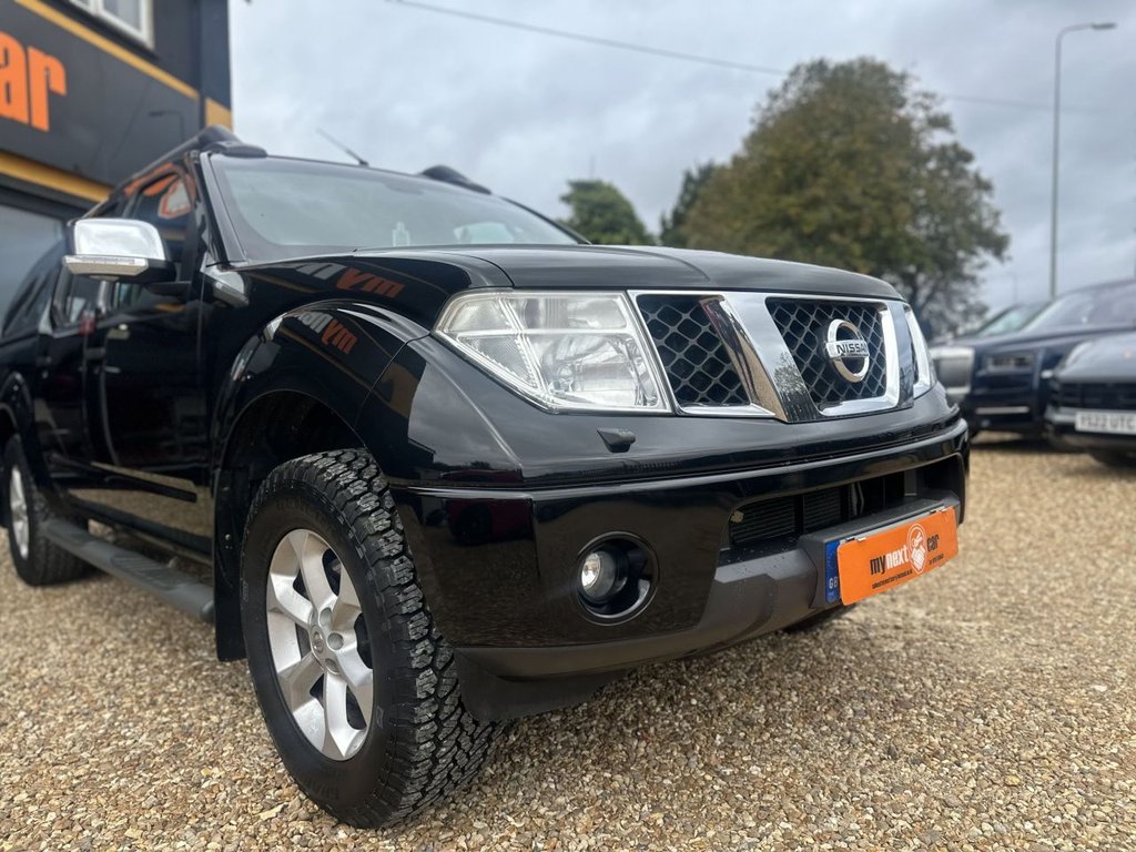 Used Nissan Navara 2010 for sale - 76797685: Photo 2