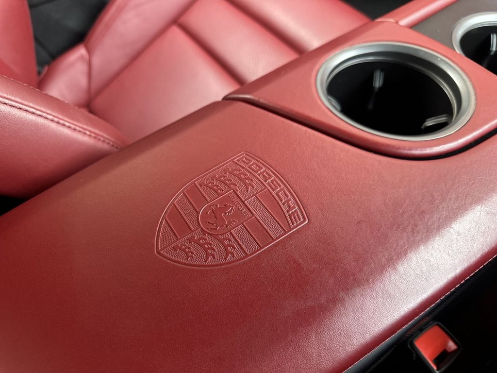 Used Porsche Taycan 2020 for sale - 76474629: Photo 18