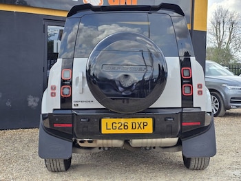 Used Land Rover Defender 2026 for sale - 79072485: Photo