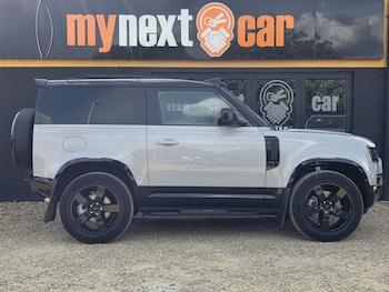 Used Land Rover Defender 2026 for sale - 79072485: Photo