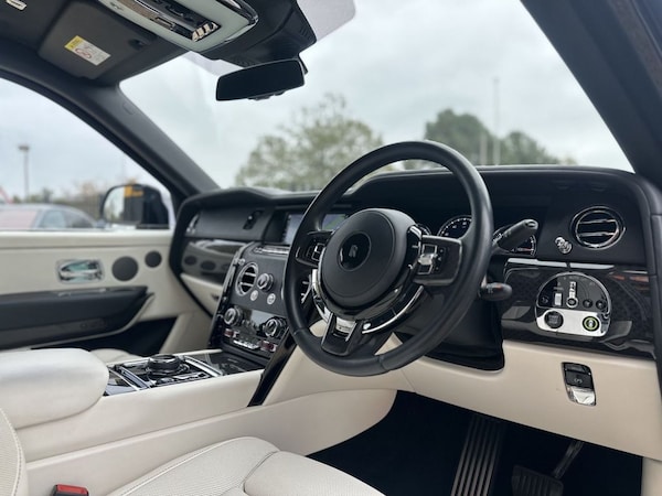 Used Rolls-Royce Cullinan 2021 for sale - 76235768: Photo 16