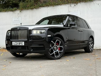 2021 (21) - 6.75 V12 Black Badge SUV 5dr Petrol Auto 4WD Euro 6 (600 ps)