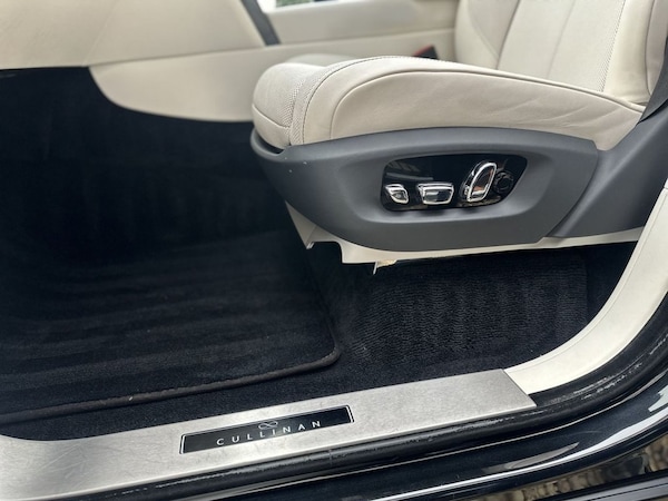 Used Rolls-Royce Cullinan 2021 for sale - 76235768: Photo 22