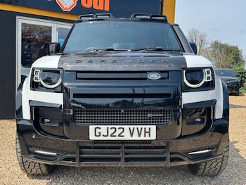 Used Land Rover Defender 2022 for sale - 75502848: Photo