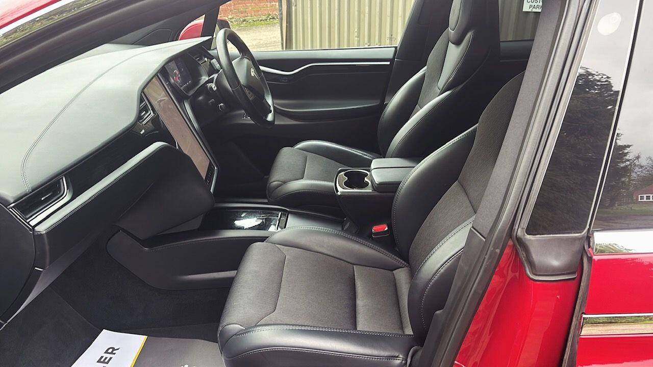 Used Tesla Model X 2018 for sale - 78204176: Photo 18