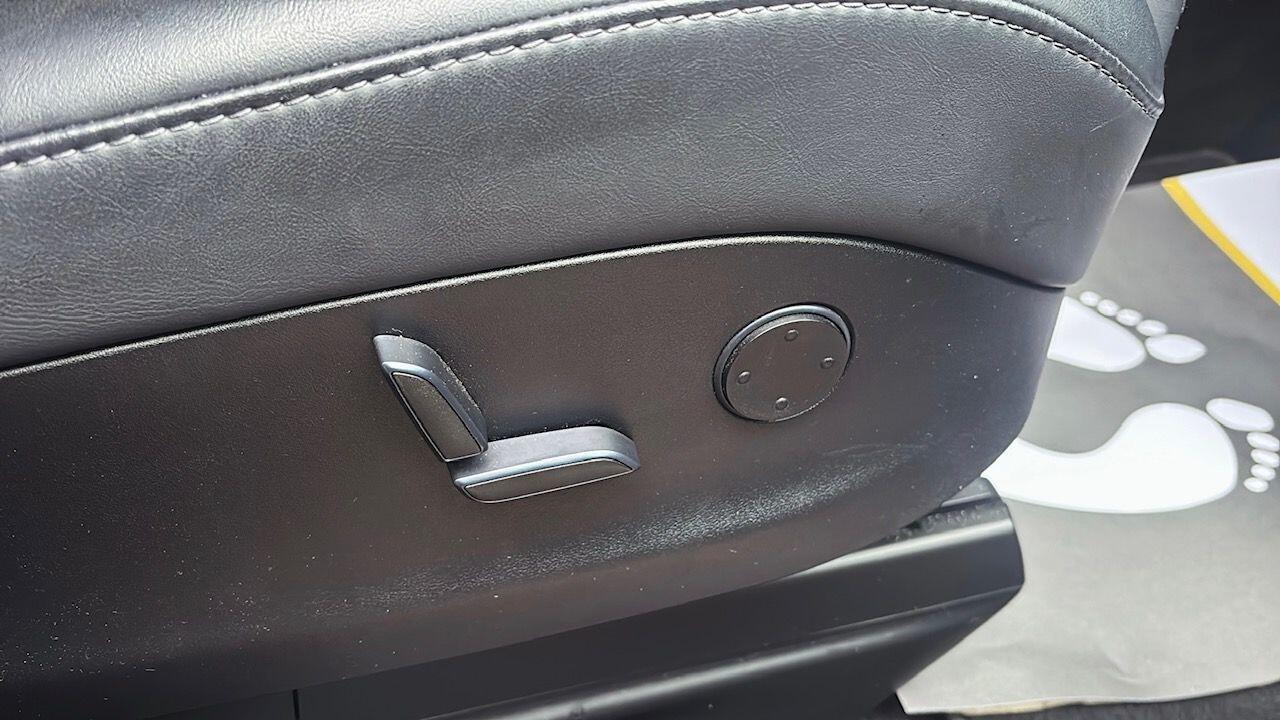 Used Tesla Model X 2018 for sale - 78204176: Photo 21